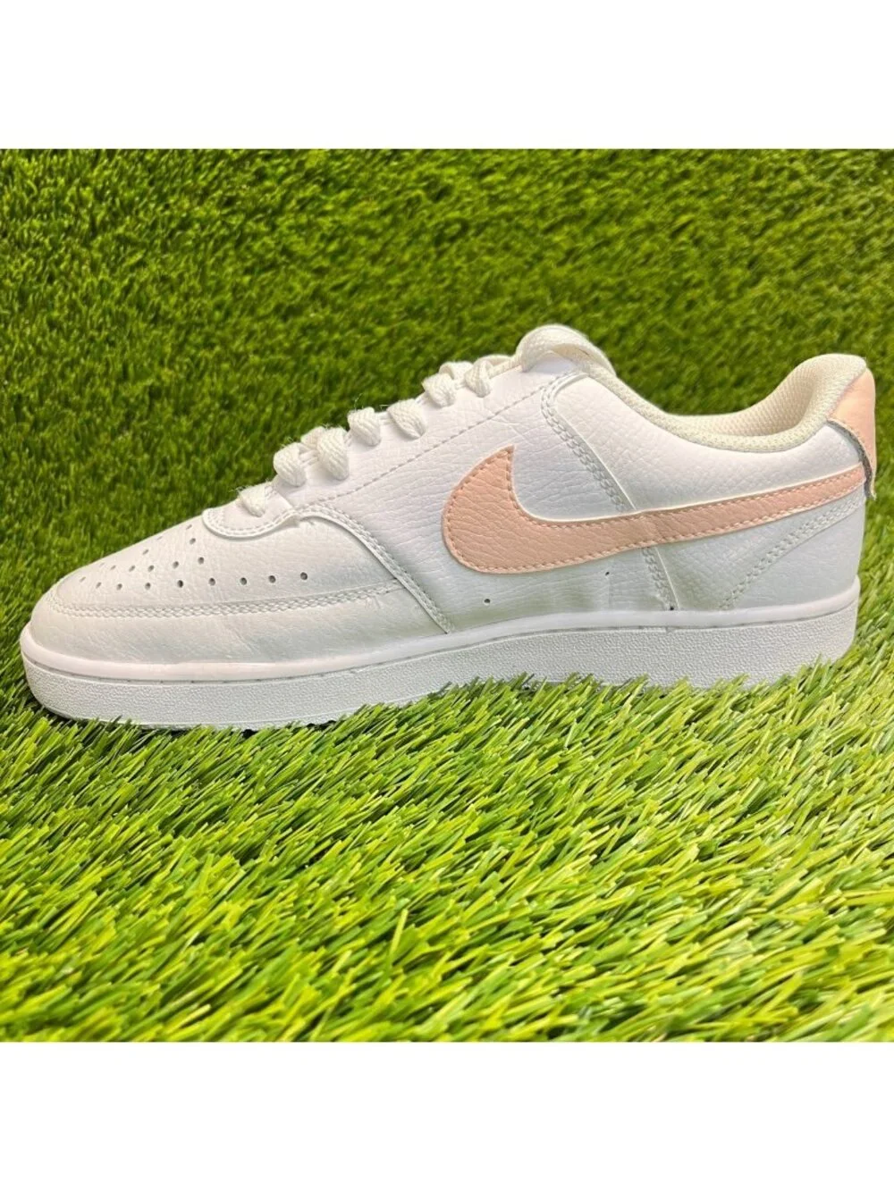 Nike Court Vision Low Womens Size 8 White Pink Athletic Leather Shoes Sneakers
